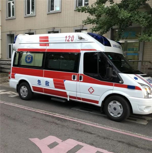 达日选择我们的救护车出租,开启安心转院之旅